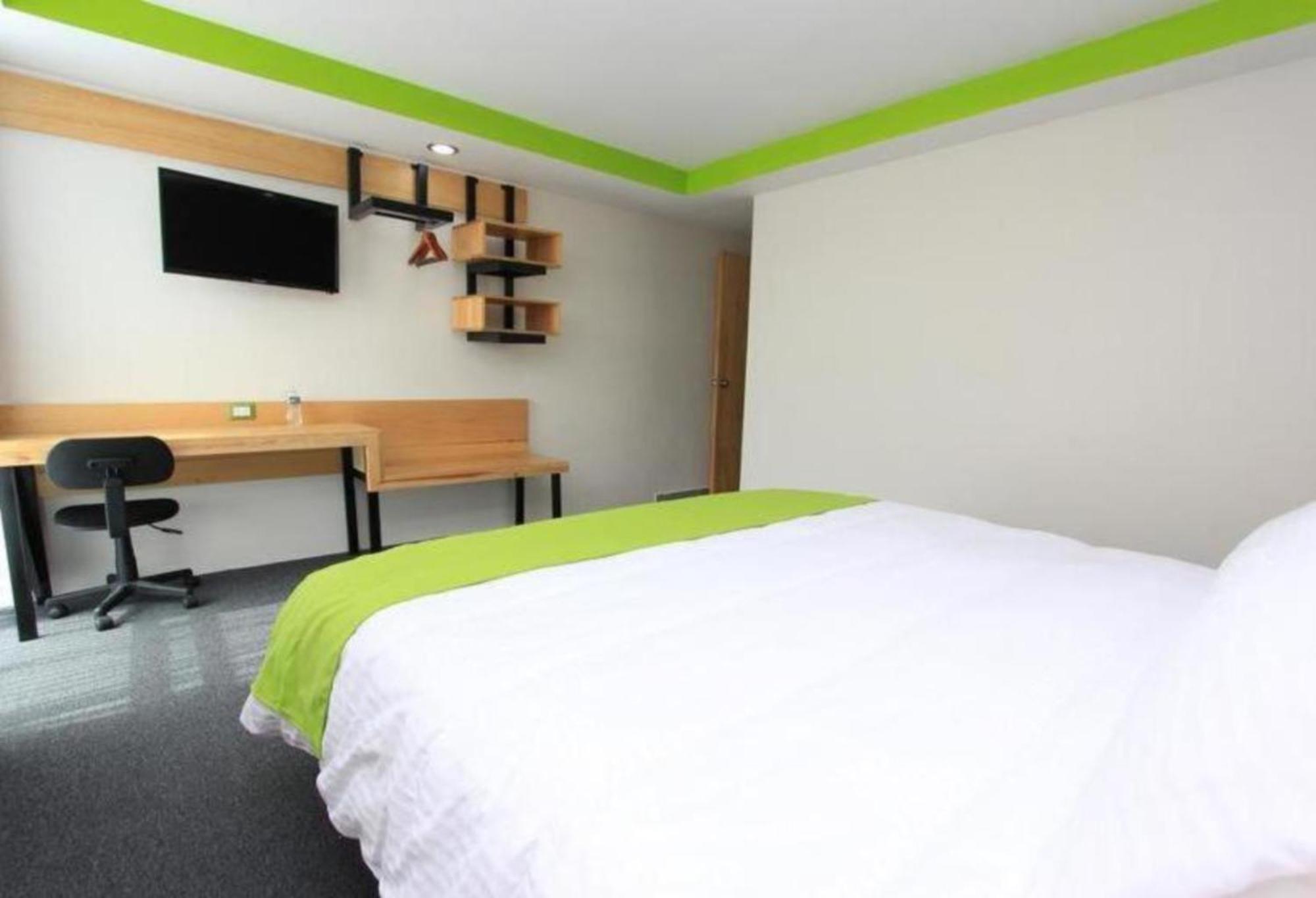 Hotel Brisas Express San Cristobal de las Casas Ngoại thất bức ảnh